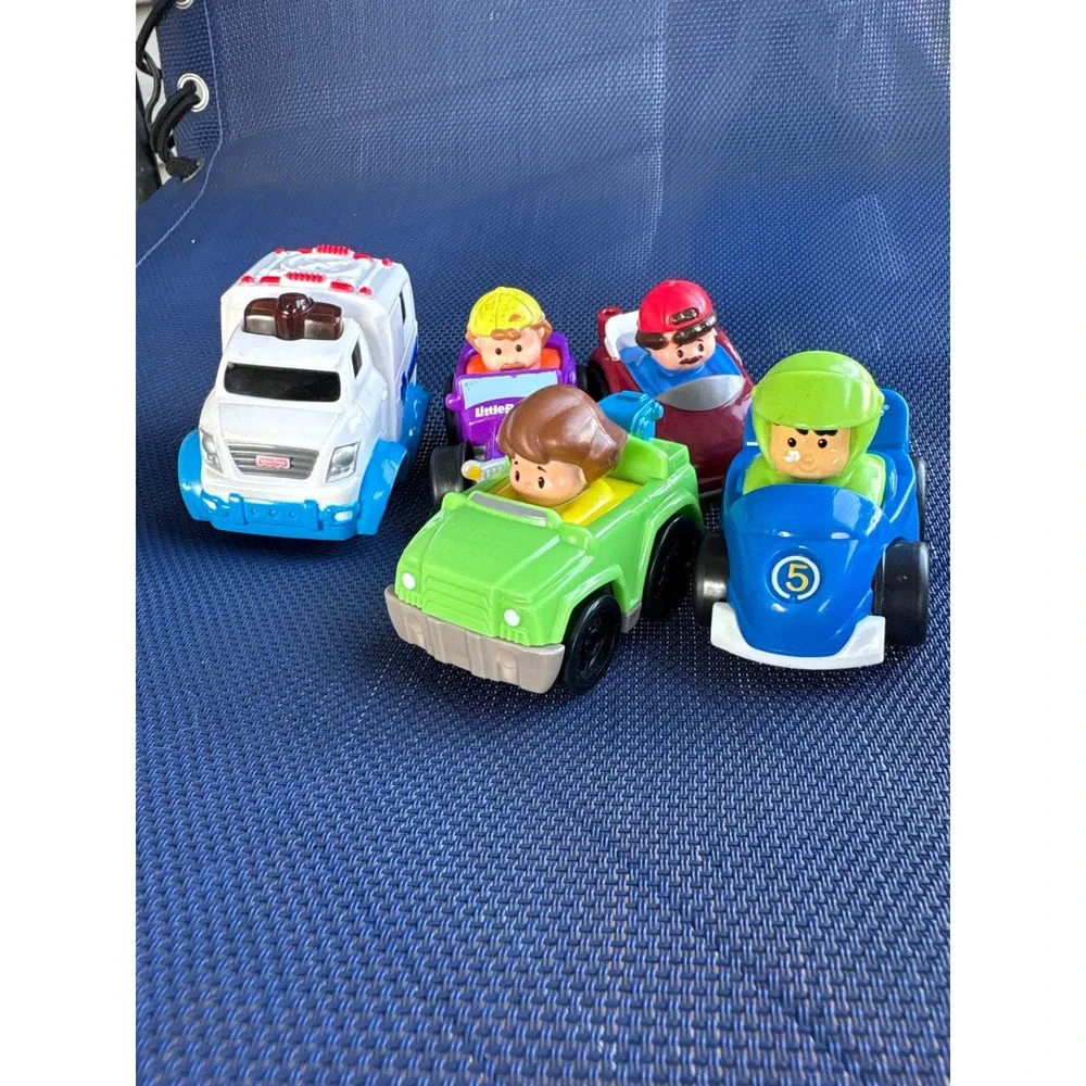 Fisher Price Little People Wheelies Vehicle Lot of 5 Ambulance Race Car Truck